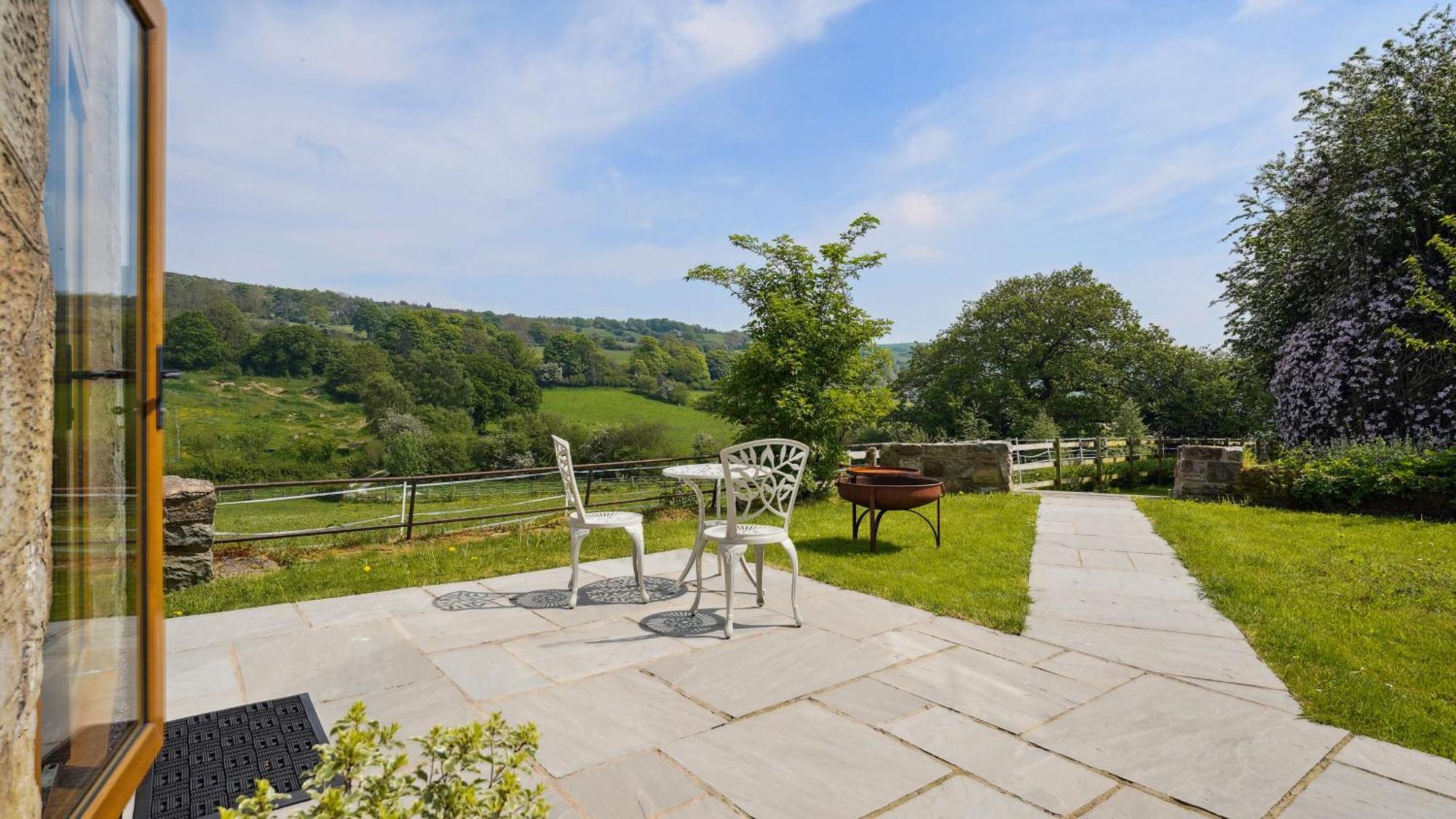 Tranquil Countryside Cottage For Two Wrexham Ngoại thất bức ảnh